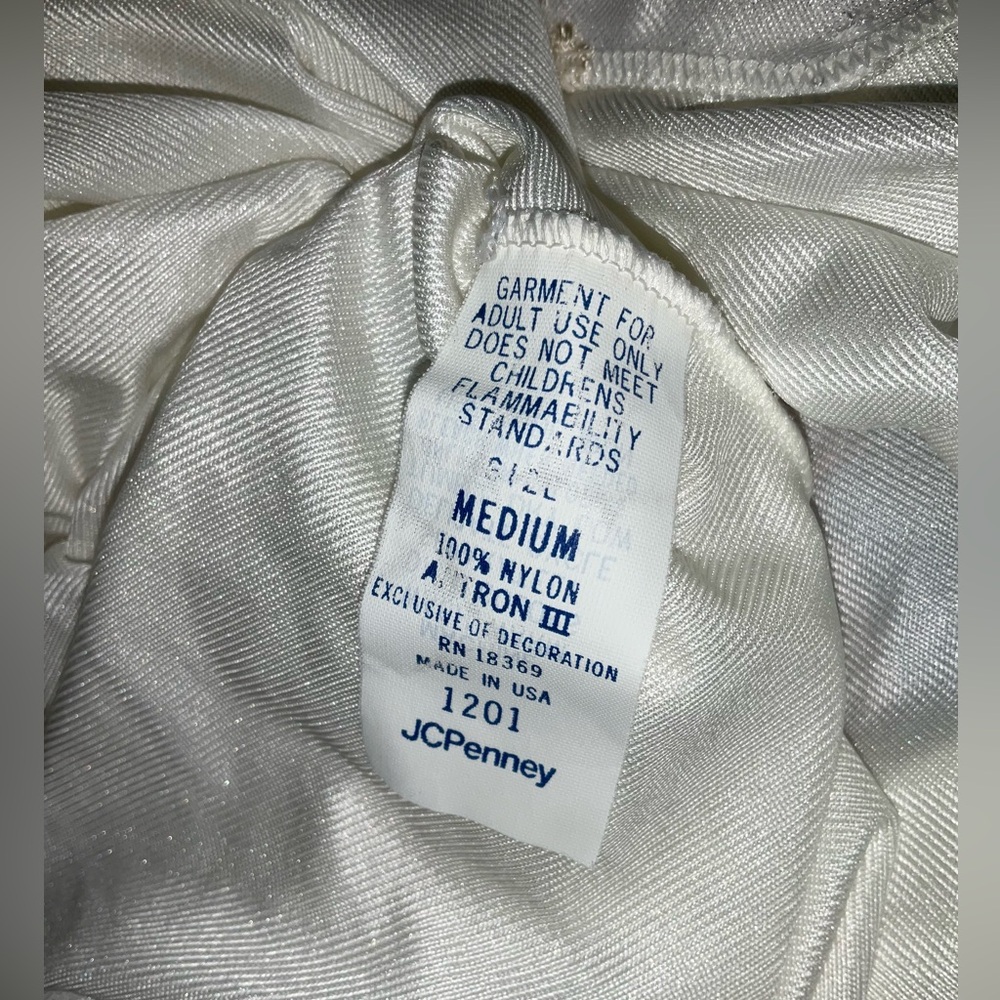 Slip - Picture 5 of 5